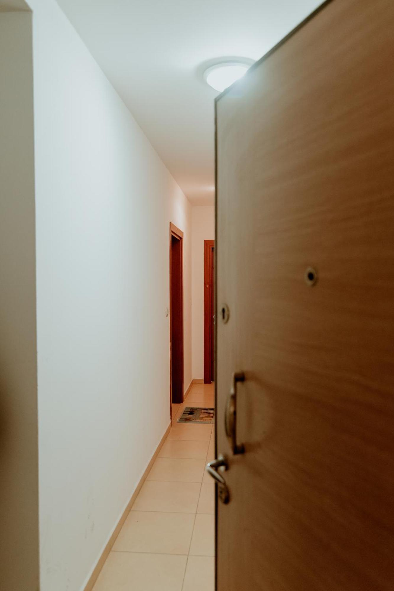 Pretty Smart Appartment Тирана Екстер'єр фото